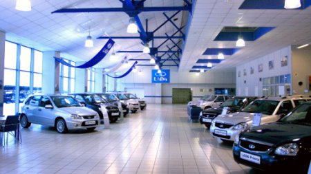 «АвтоВАЗ» в третий раз за год поднял цены на модели Lada